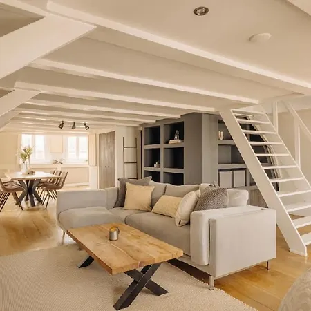 Apartment Light, Spacious, Perfect Location Amsterdam