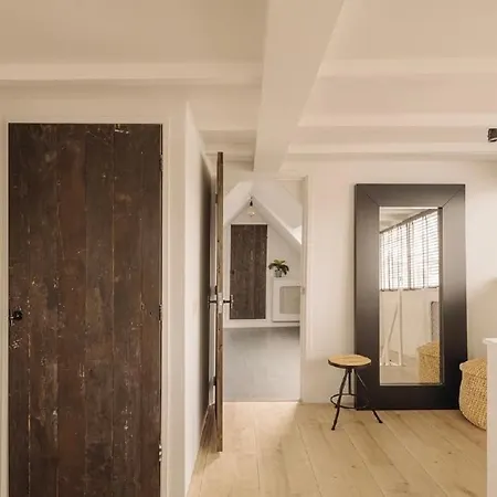 Light, Spacious, Perfect Location Apartmán *